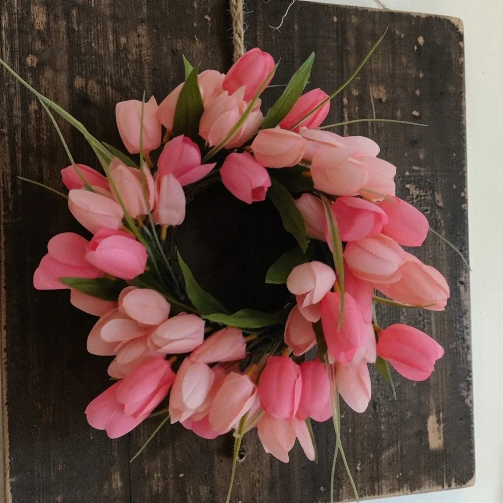 Artificial Light Pink Tulip mini Wreath 12